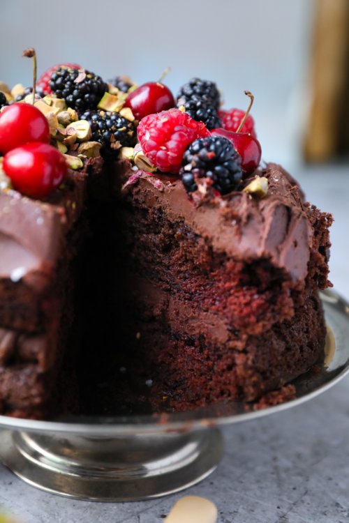 Rich Vegan Chocolate Cake | Natural Born Feeder